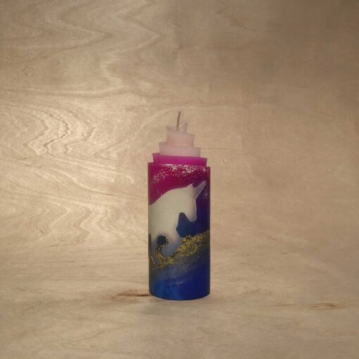 handgemachte gerollte Einhorn Kerze
